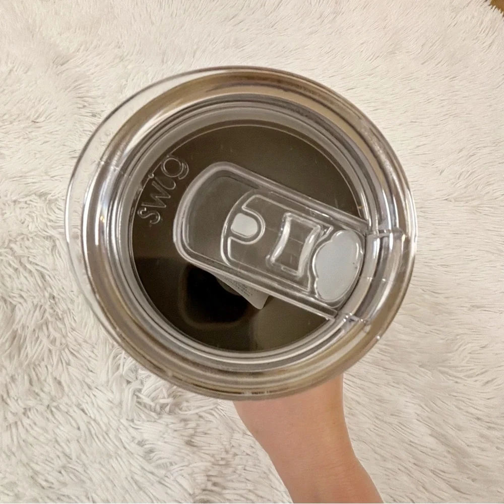 Swig Life 22 oz Tumbler | Insulated Stainless Steel Travel‎ Tumbler | Rocket Pop